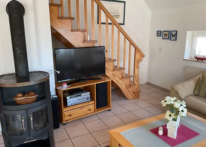 In 20-025 بيت للعطل